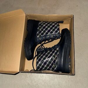 Sperry plaid boots